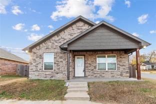 931 North Barrett Avenue - Photo 1 of 1