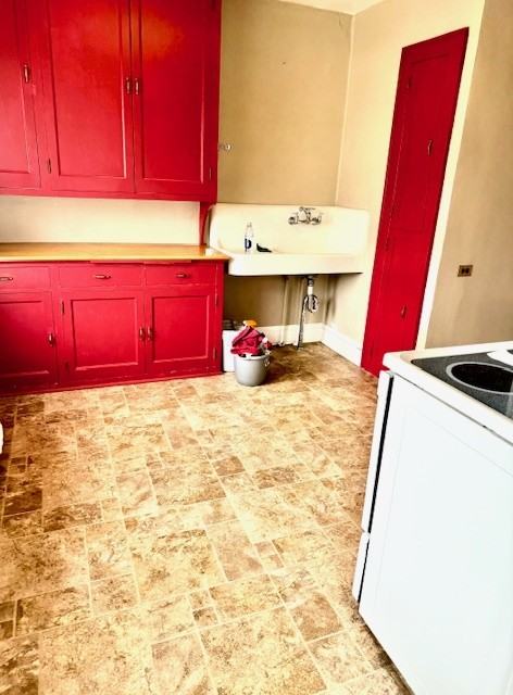 424 Oneida Street Apartment B - Photo 6 of 18