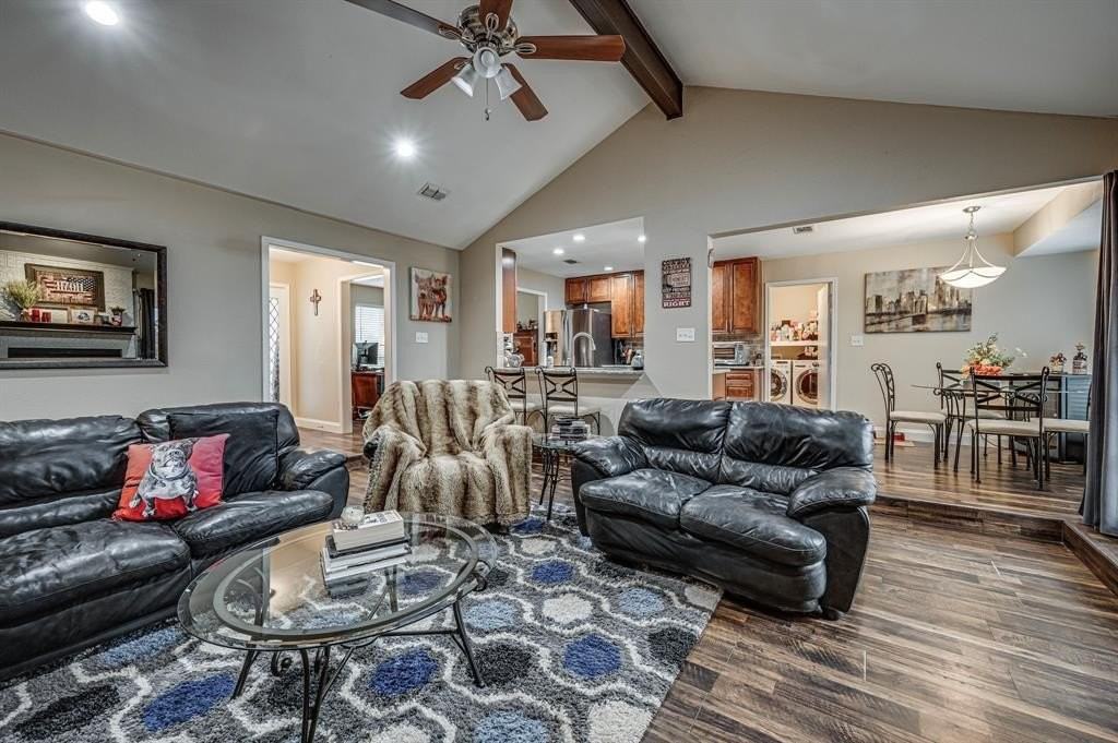 211 Willow Creek Ct - Photo 7 of 28