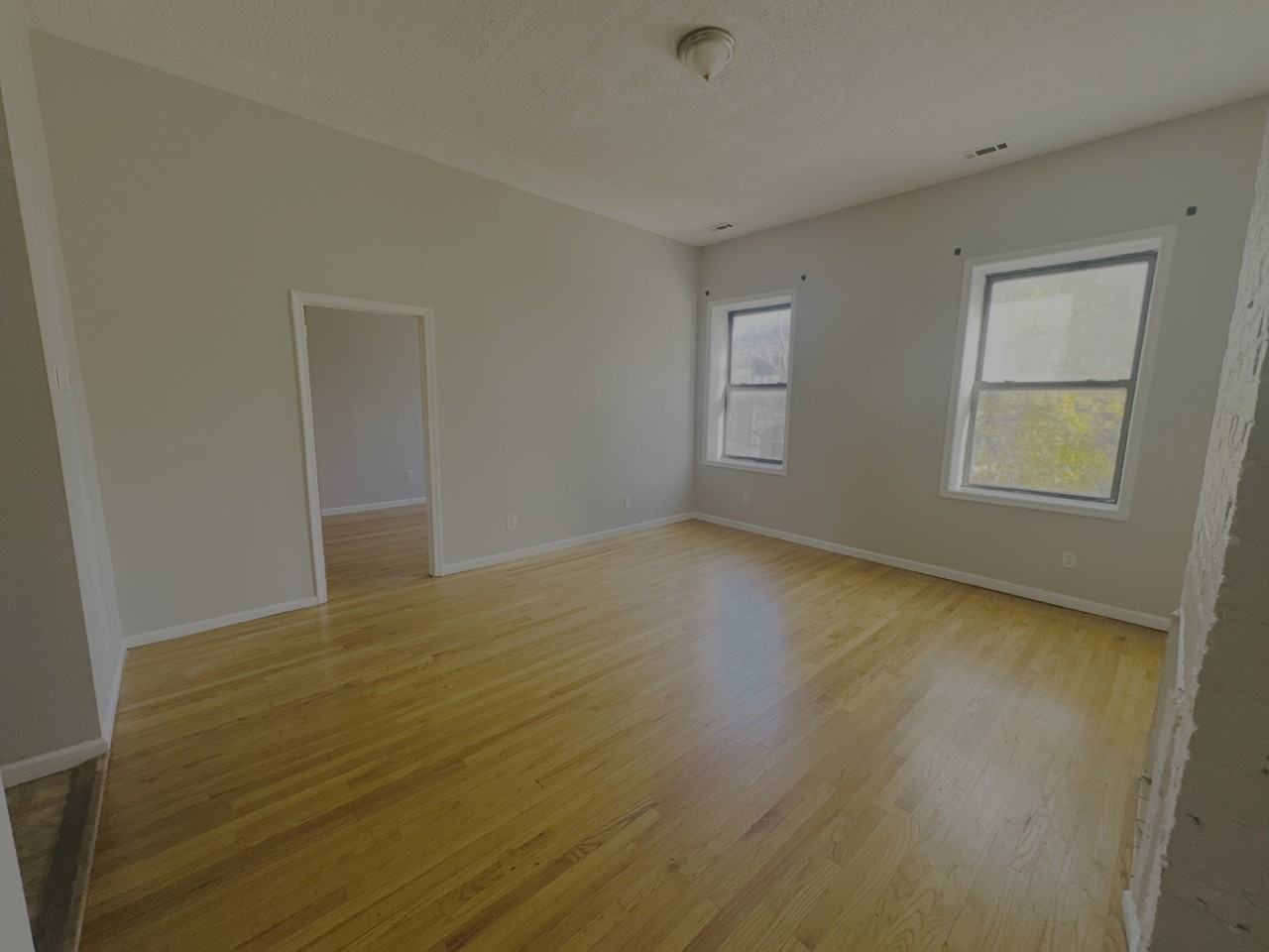 316 North Paca Street - Photo 4 of 8