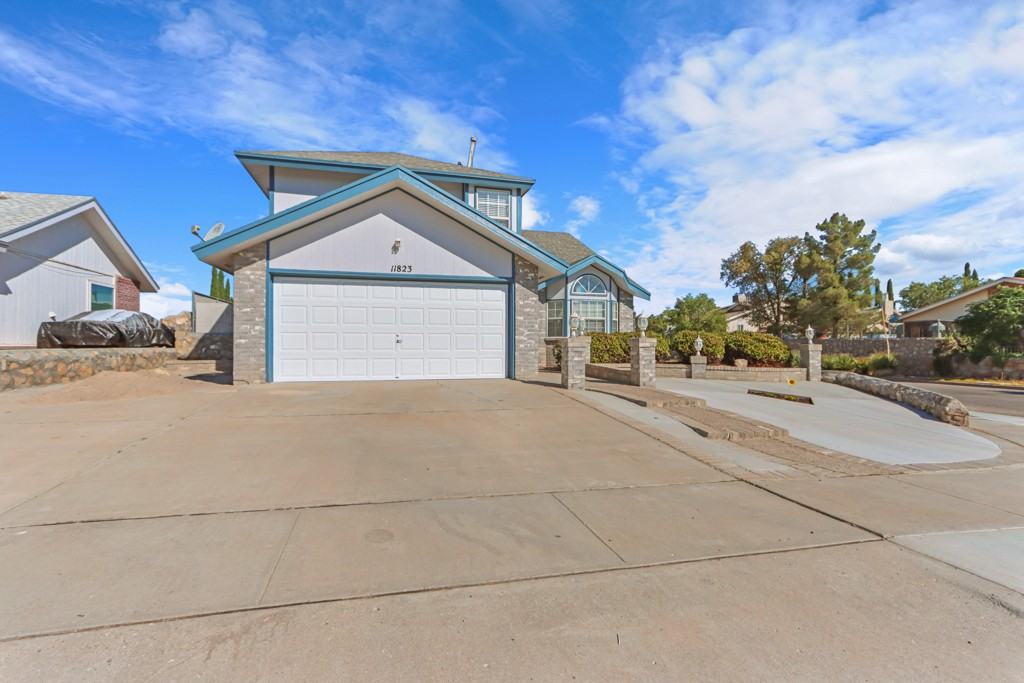 11823 Stone Castle Drive - Photo 2 of 30