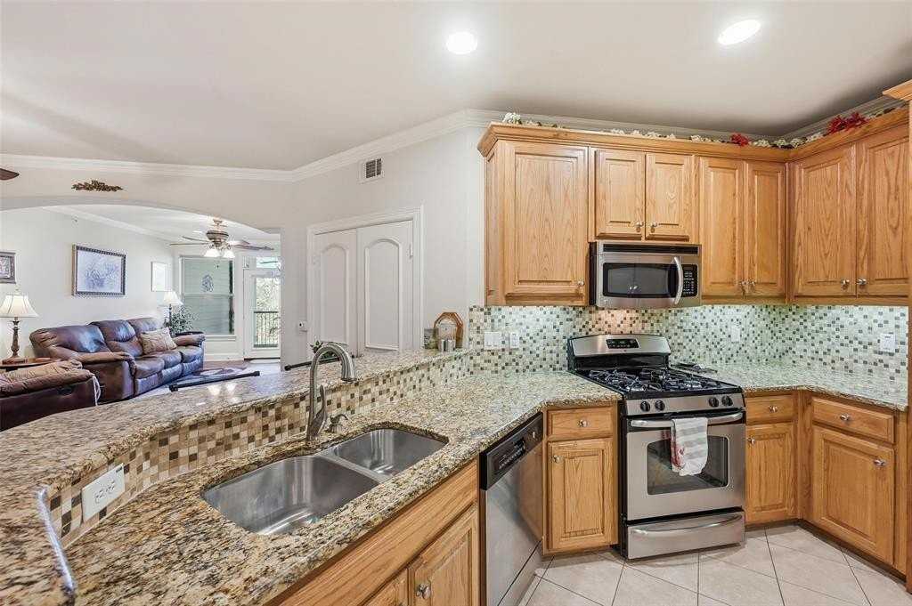 500 Waters Edge Dr #228 - Photo 7 of 32