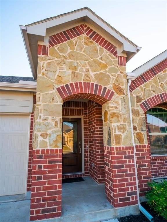 1107 Daffodil St - Photo 3 of 27