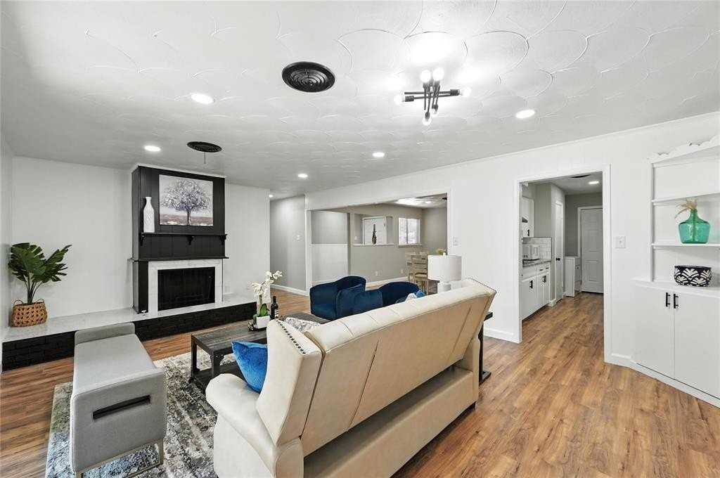 214 W Dorris Dr - Photo 5 of 22