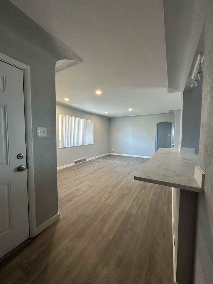 3680 Locust Street - Photo 2 of 20