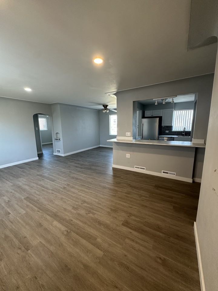 3680 Locust Street - Photo 3 of 20