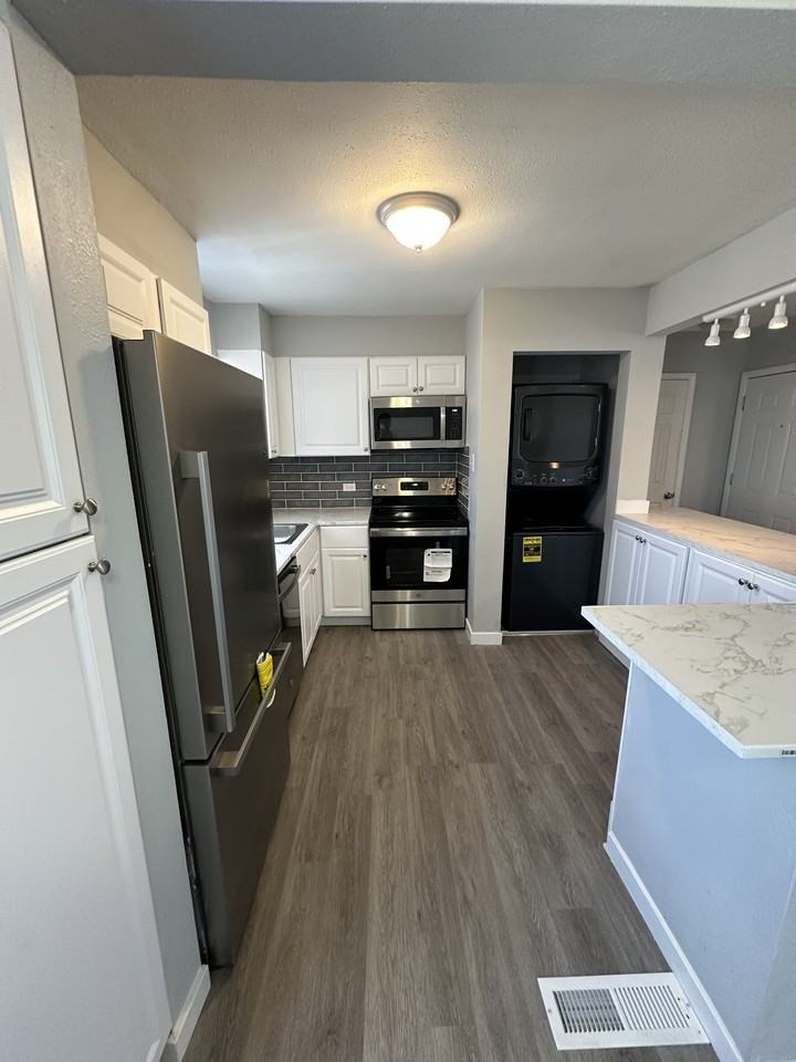 3680 Locust Street - Photo 6 of 20