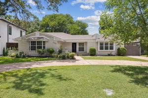 featured image of 10525 Castlegate Drive