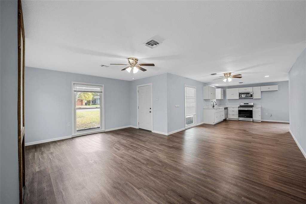 3316 Parrott Ave - Photo 3 of 9