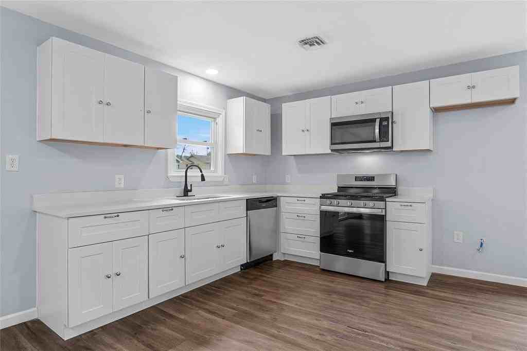 3316 Parrott Ave - Photo 4 of 9