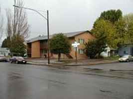 featured image of 525 Pioneer Parkway West