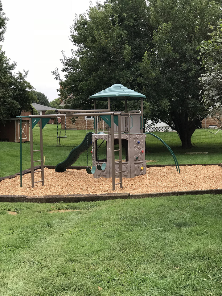 The Oaks - Photo 3 of 50