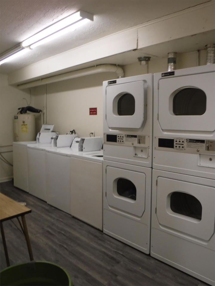 The Oaks - Photo 4 of 50