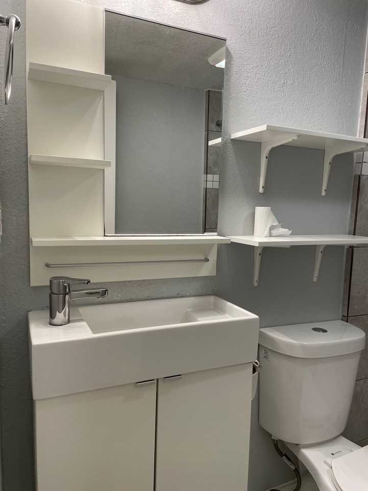 1050 East Fairmount Avenue - Photo 5 of 22