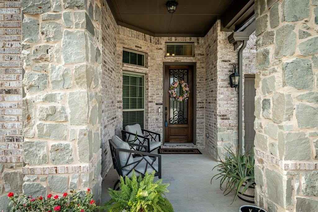 209 Michael Drive - Photo 2 of 40