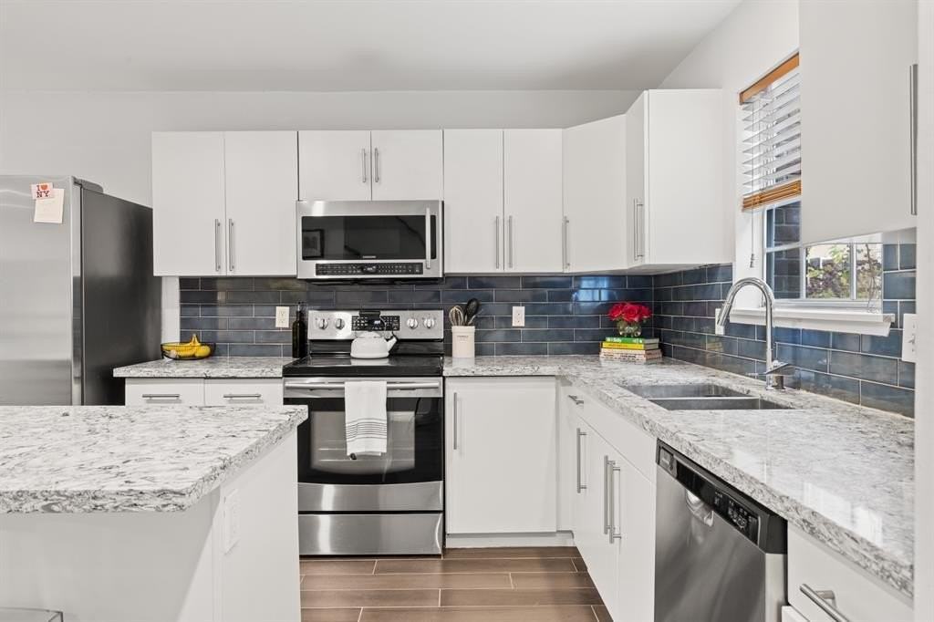 4306 Buena Vista Street #102B - Photo 7 of 28