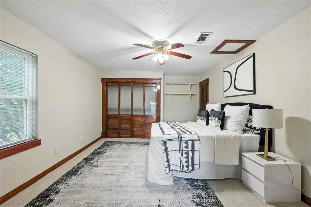 1323 Dublin St - Photo 5 of 40