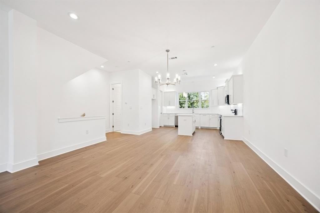 266 Harris St - Photo 7 of 24