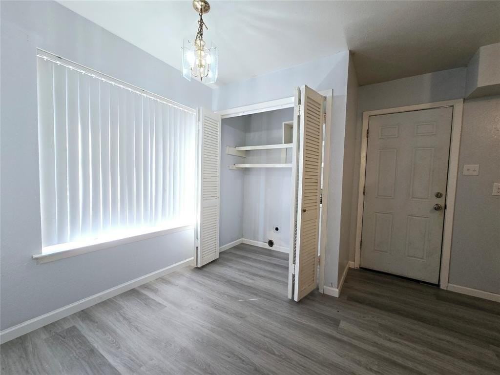 902 Spring Valley Plz - Photo 5 of 11