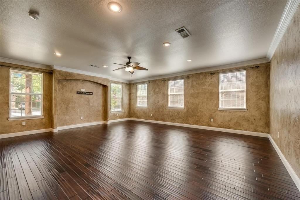 1555 S Gravel Cir - Photo 7 of 24