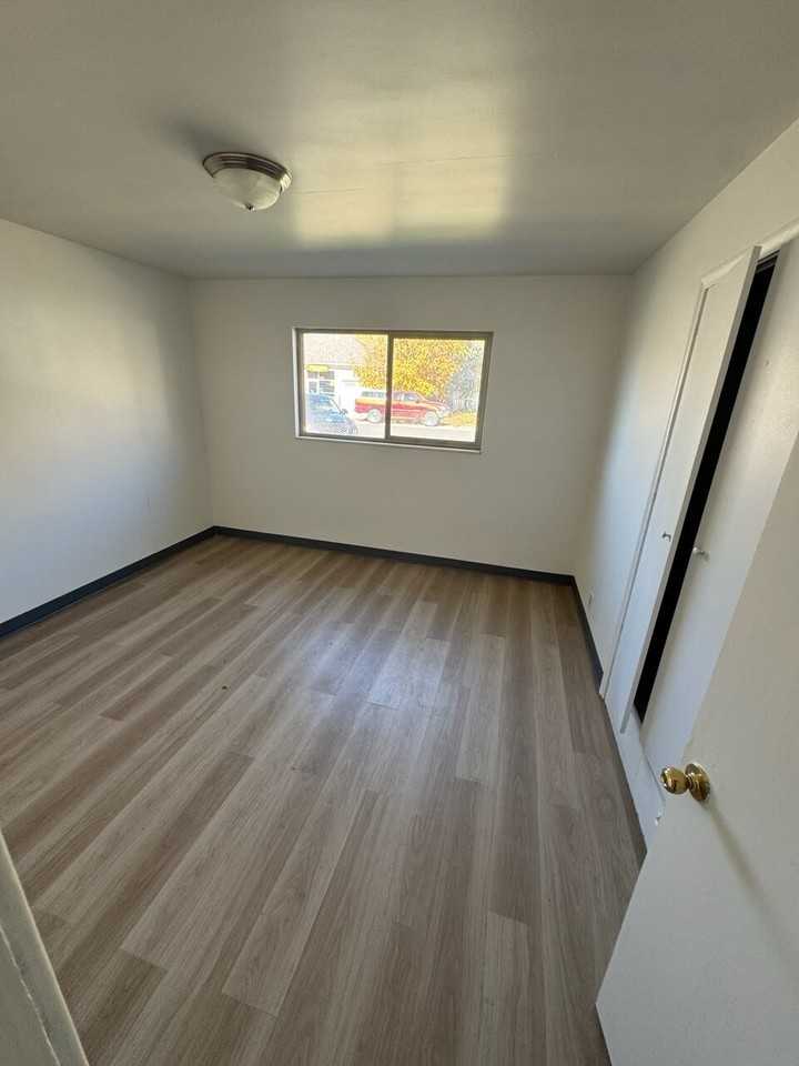 282 Springville (12-22) - Photo 6 of 13