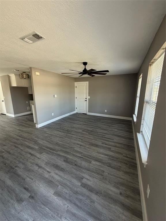 6801 Lakeview Dr - Photo 4 of 9