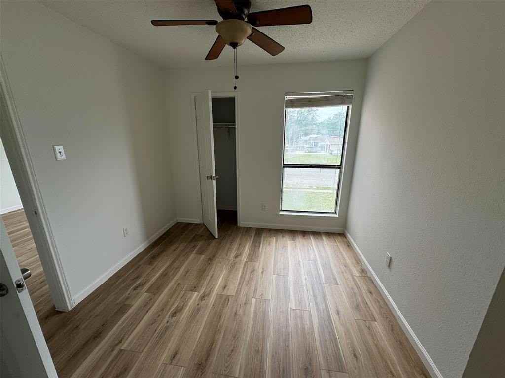 7413 Bogart Dr - Photo 3 of 9