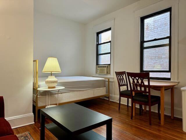 President Adams - Photo 4 of 23