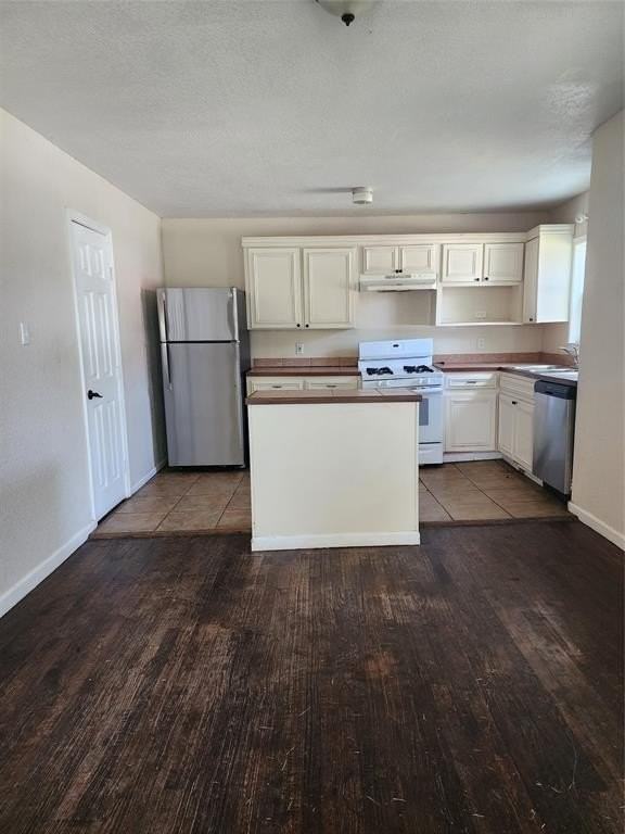 200 Armstrong Avenue - Photo 3 of 14