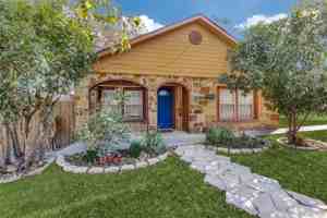 featured image of 301 South Weatherford Street