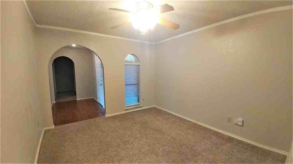 3633 Wedgworth Rd S - Photo 4 of 28