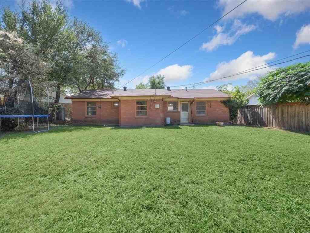 403 Rolando Dr - Photo 7 of 25