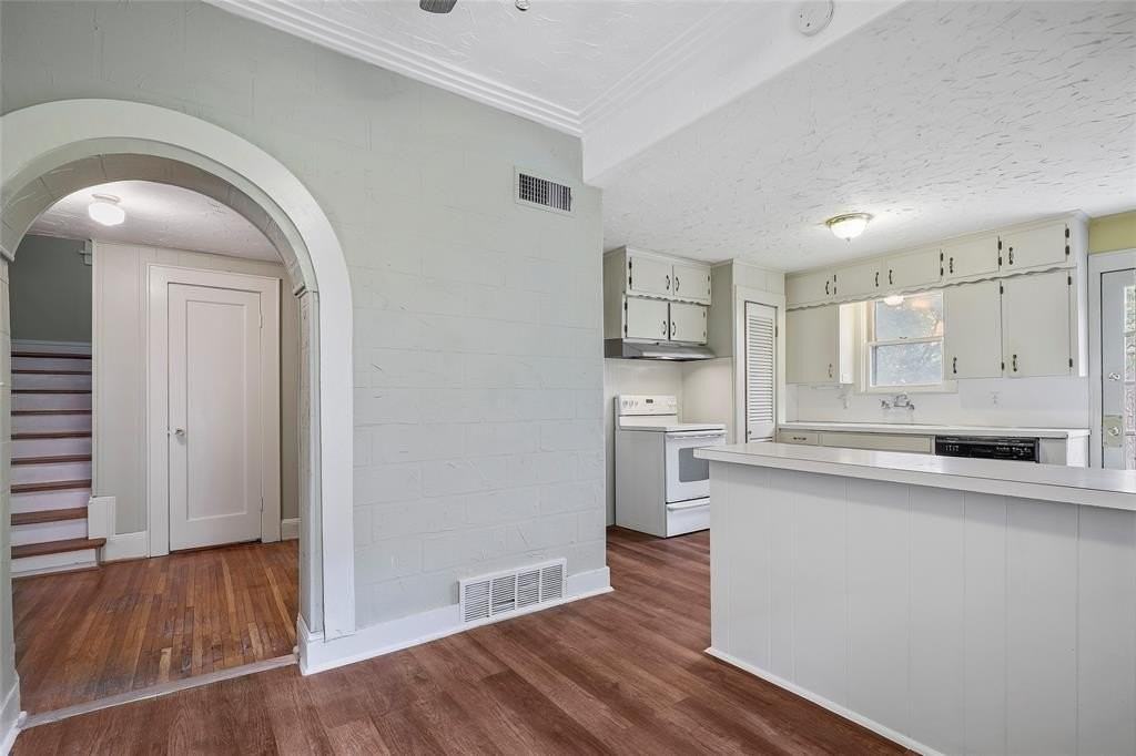 2625 South University Drive - Photo 4 of 14