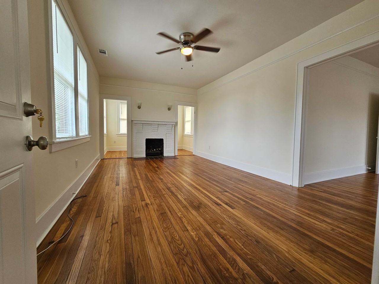 515 East 49th Street #B - Photo 2 of 14