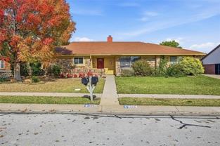 2425 Oakmont Drive - Photo 1 of 1