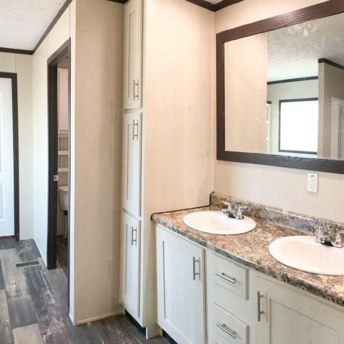 475 Landis Ln - Photo 2 of 5