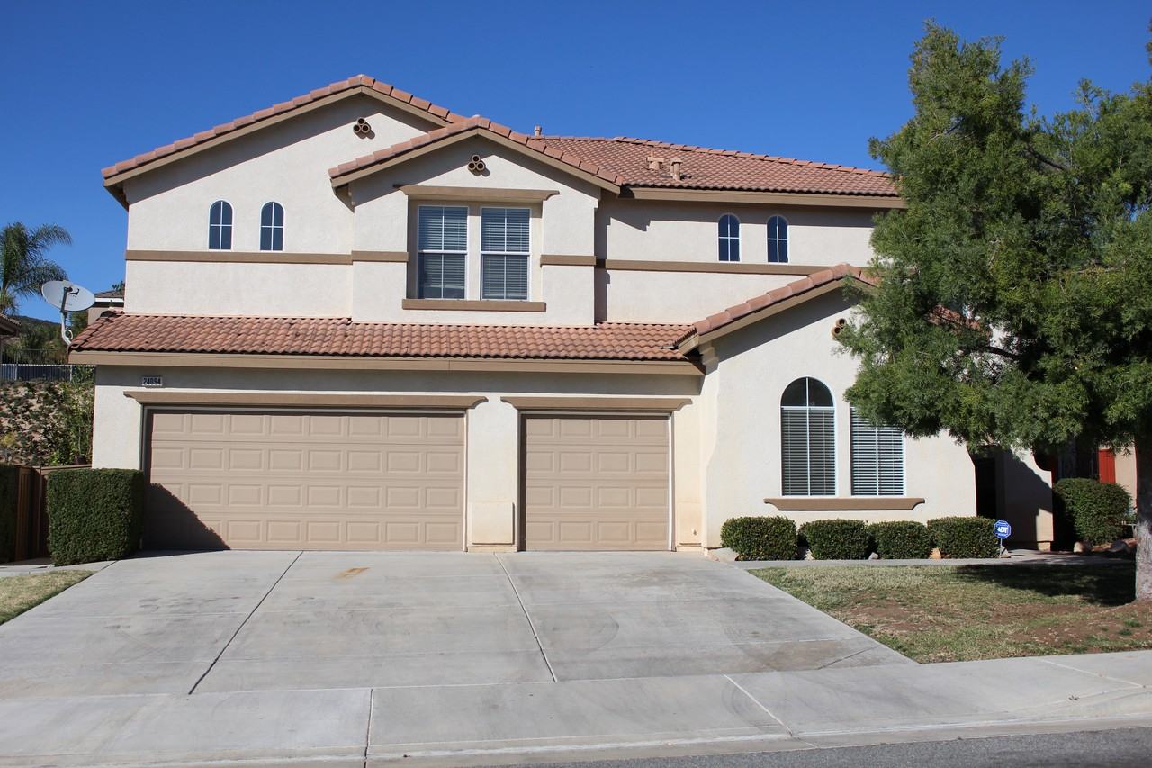 24094 Safiro Ct