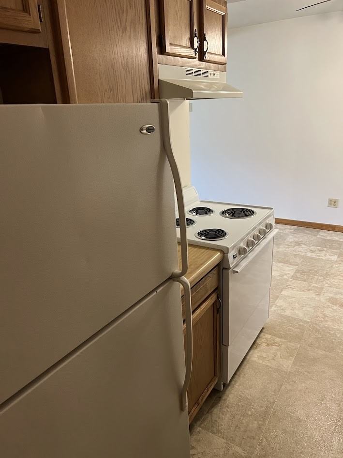 20 South Pontiac Drive - Photo 2 of 9