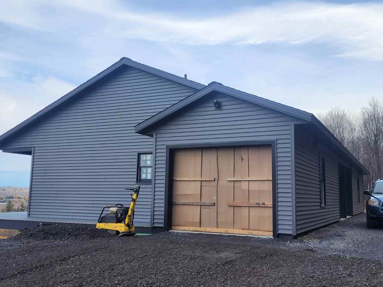 277 Redtail Rdg - Photo 2 of 21