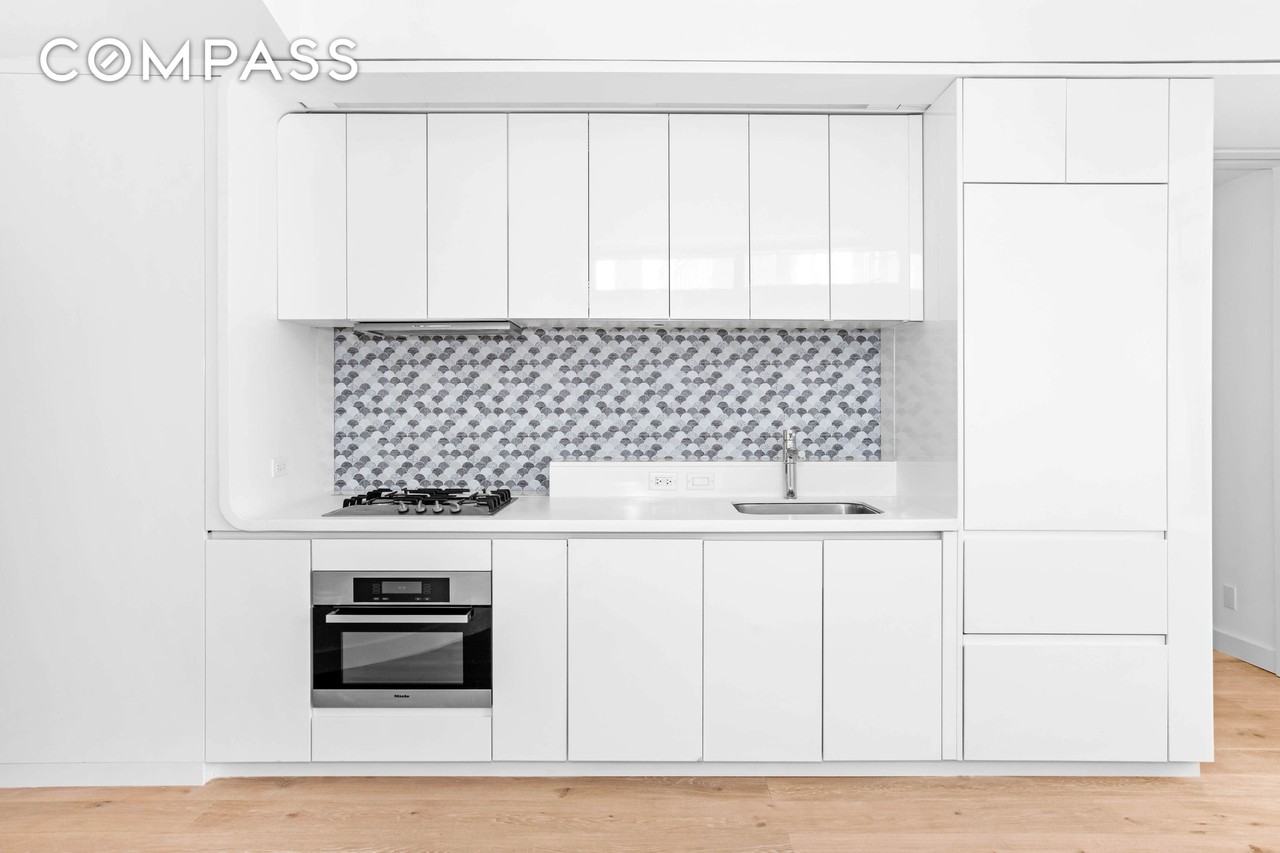 123 Washington St #30F - Photo 4 of 10