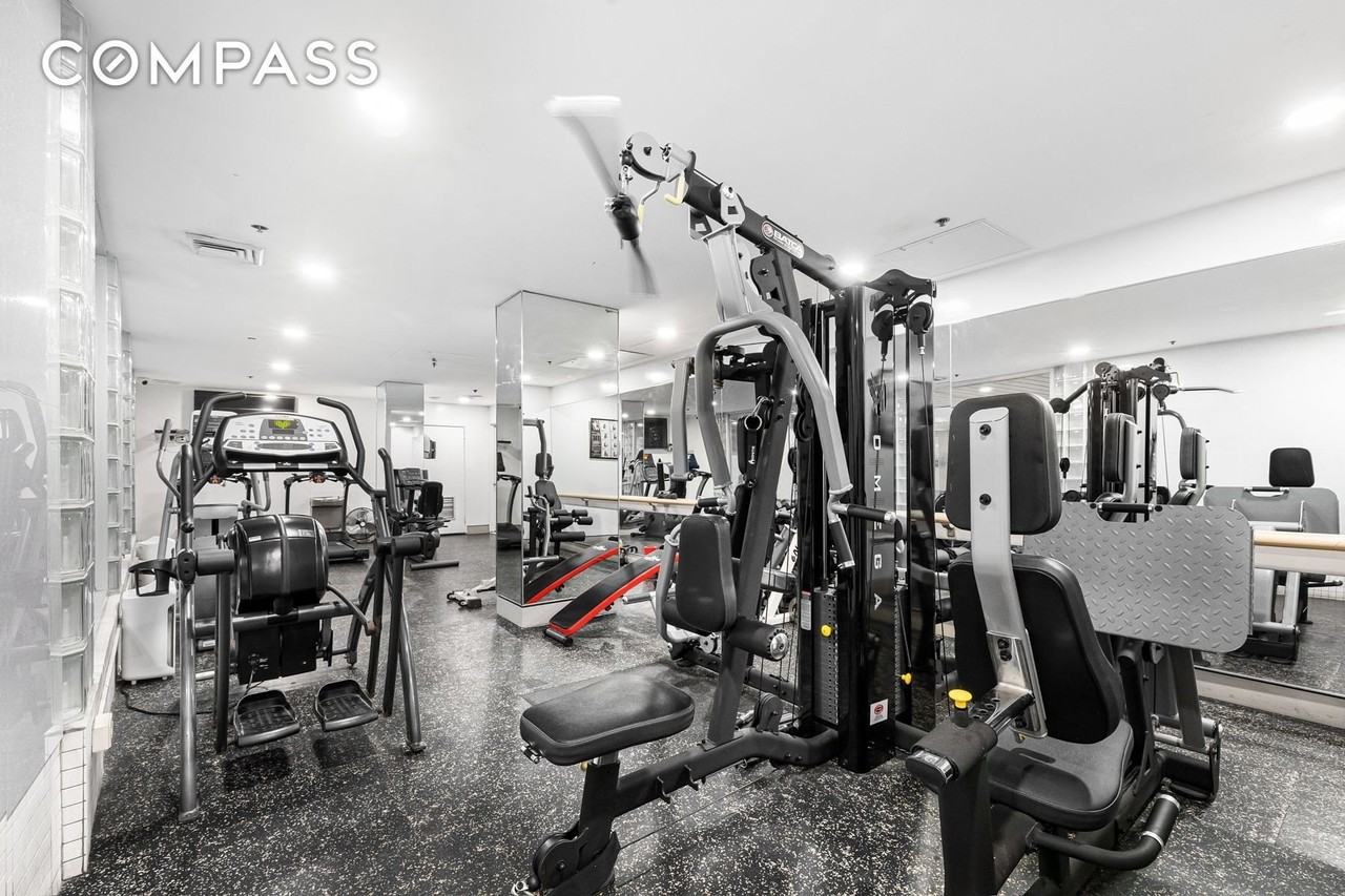 50 Lexington Ave #9F - Photo 5 of 7