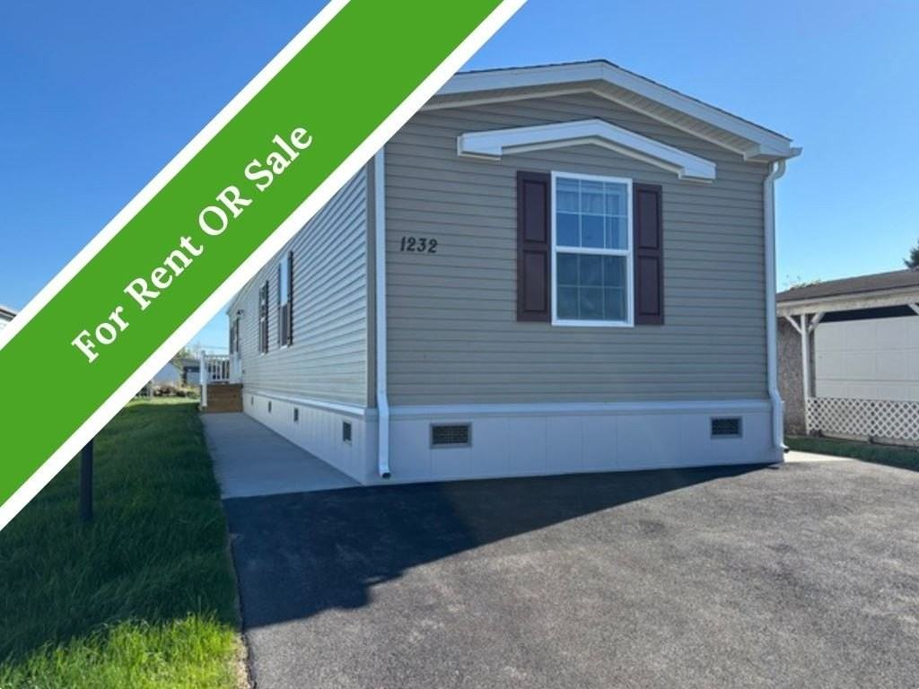 1232 Maplewood Drive #1232