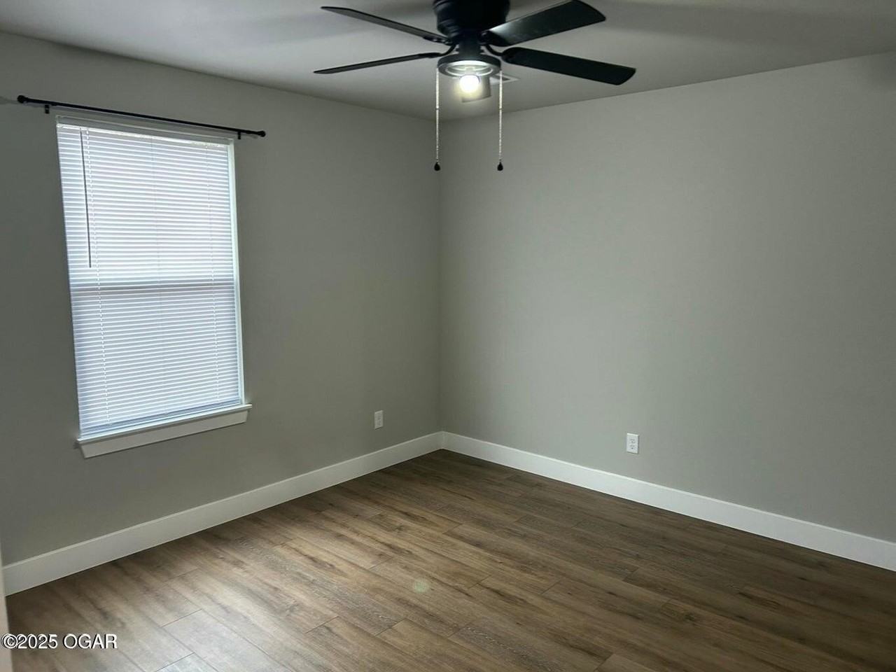 1319 West Broadway Street - Photo 5 of 6