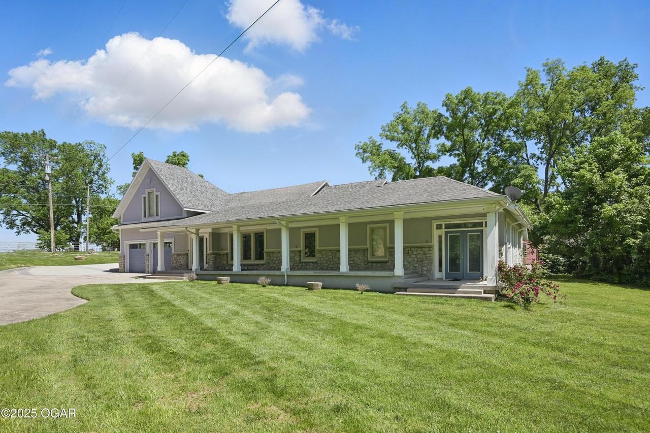 5594 Riverside Dr - Photo 2 of 50