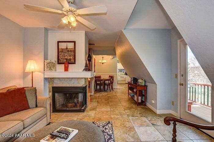 325 325 E Union 'The Townhouse' Street - Photo 6 of 13