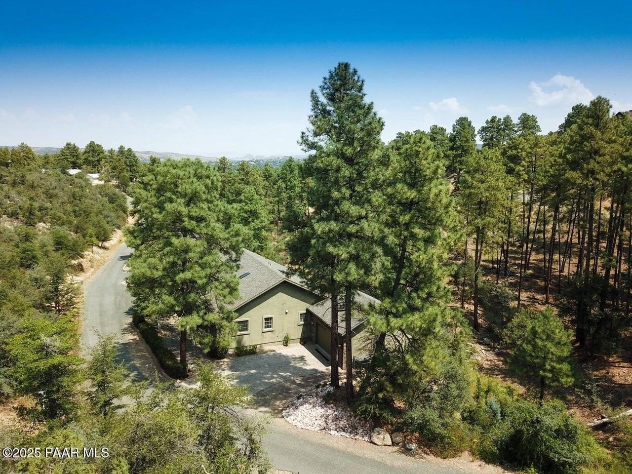 820 Bryce Canyon Cir - Photo 2 of 49