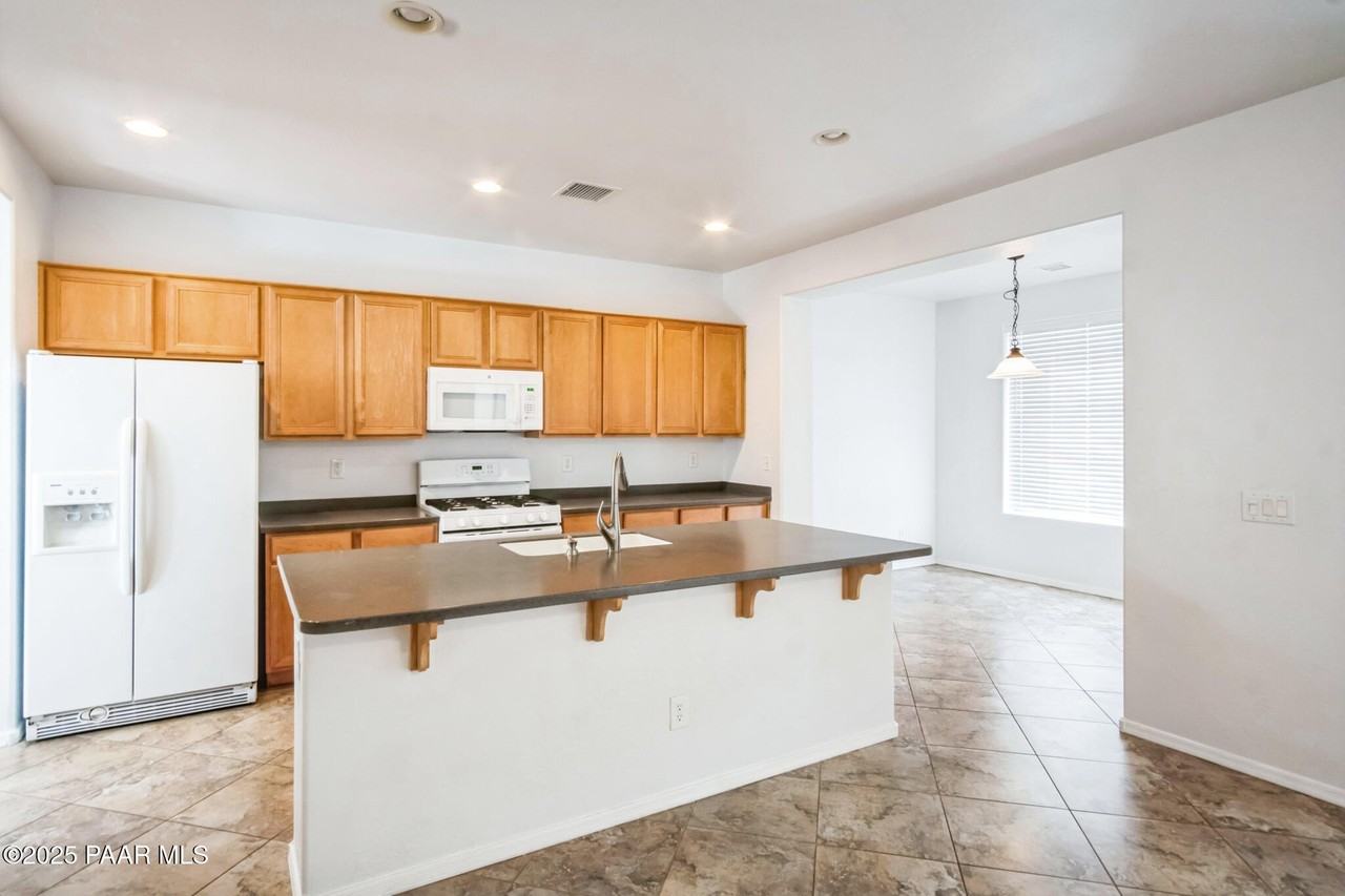 7239 Barefoot Lane - Photo 6 of 30