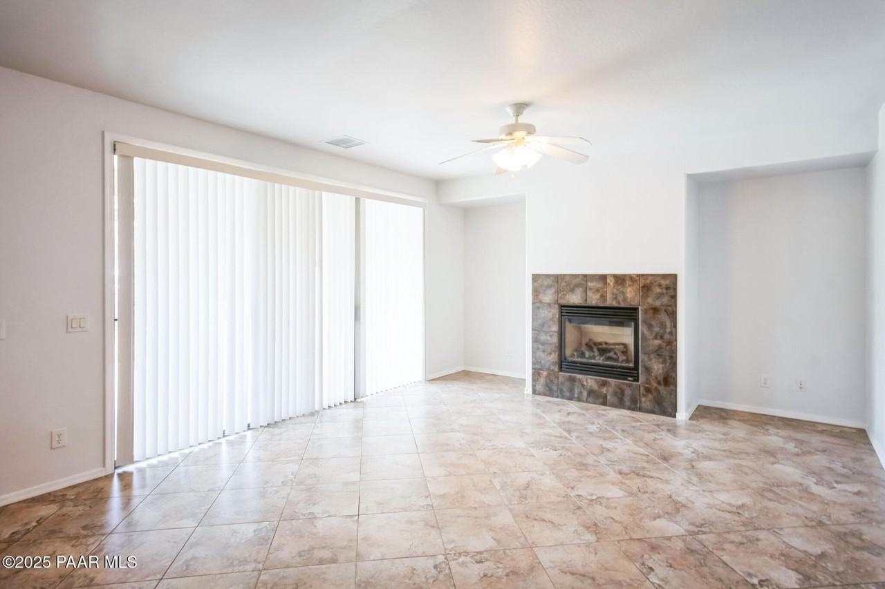 7239 Barefoot Lane - Photo 7 of 30