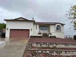 featured image of 4921 North Reavis Drive