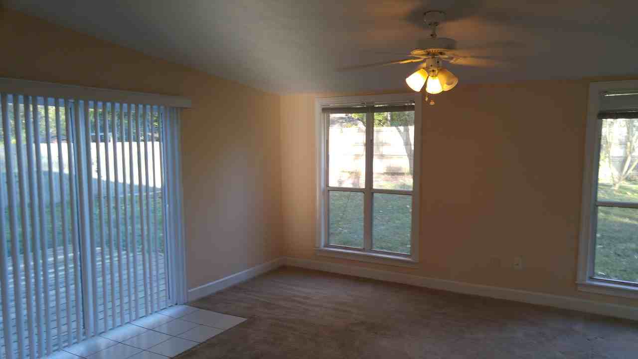 12953 Mandarin Rd - Photo 2 of 11